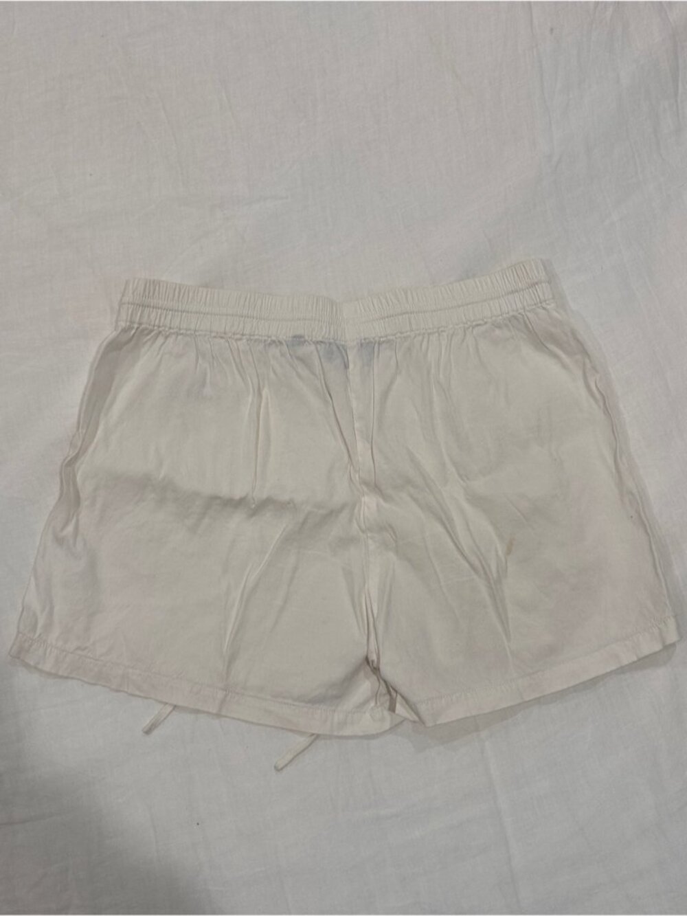 White Linen Shorts - Picture 2 of 2